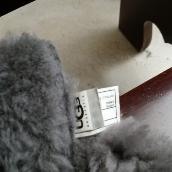 Waterproof UGG BOOTS - Picture 8 of 8